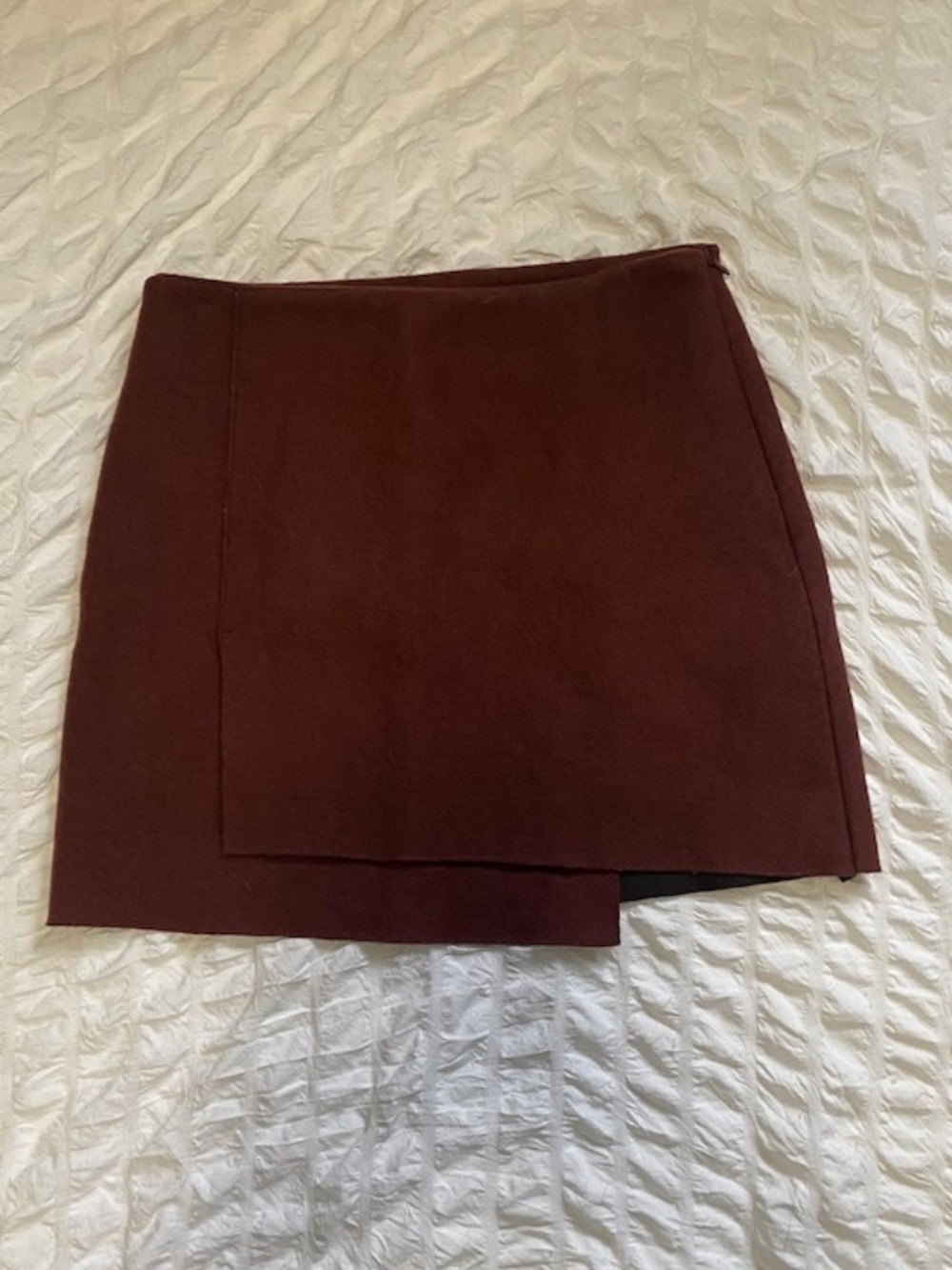 Melon Wool Style Mini Skirt in Burgundy - Size Medium